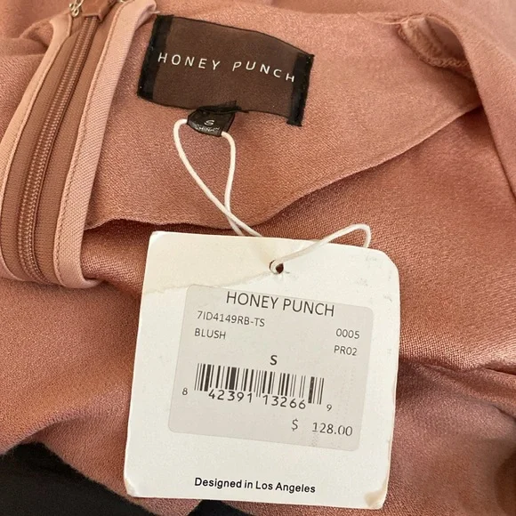 Elegant Long Sleeve Plunge Maxi Dress in Rose - Picture 13 of 14